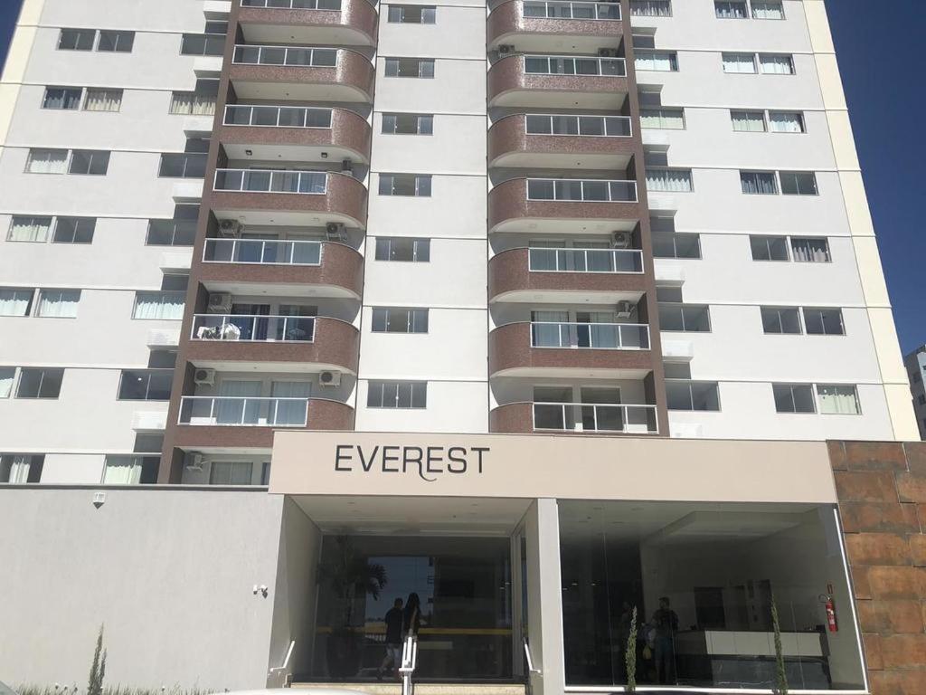 Everest Flat Service Caldas Novas Εξωτερικό φωτογραφία